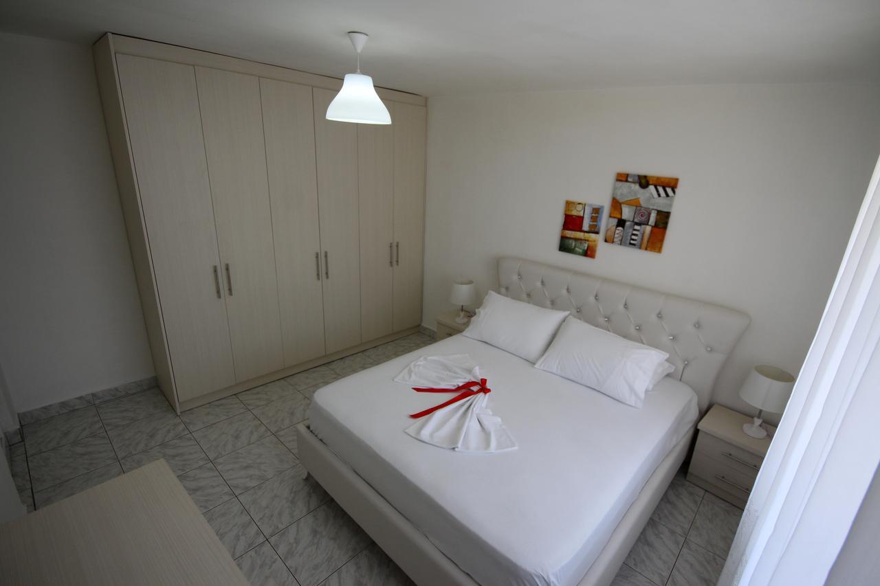 Cozy Apartment Sarande Bagian luar foto