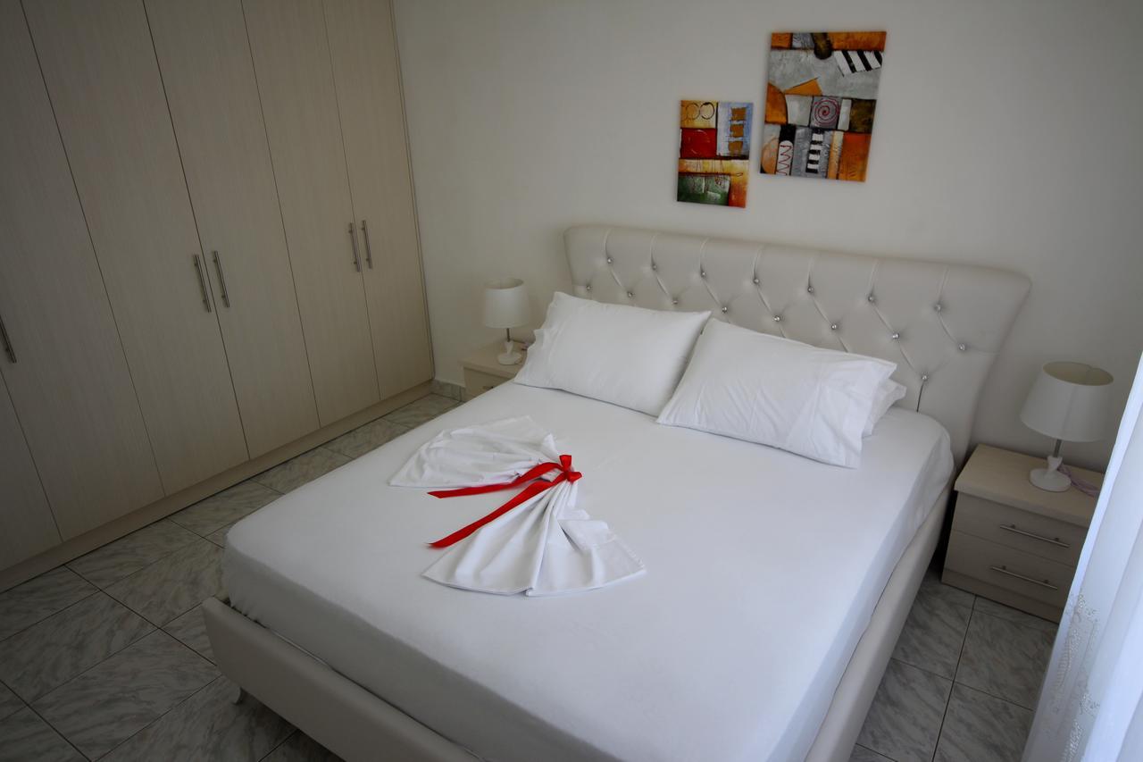 Cozy Apartment Sarande Bagian luar foto
