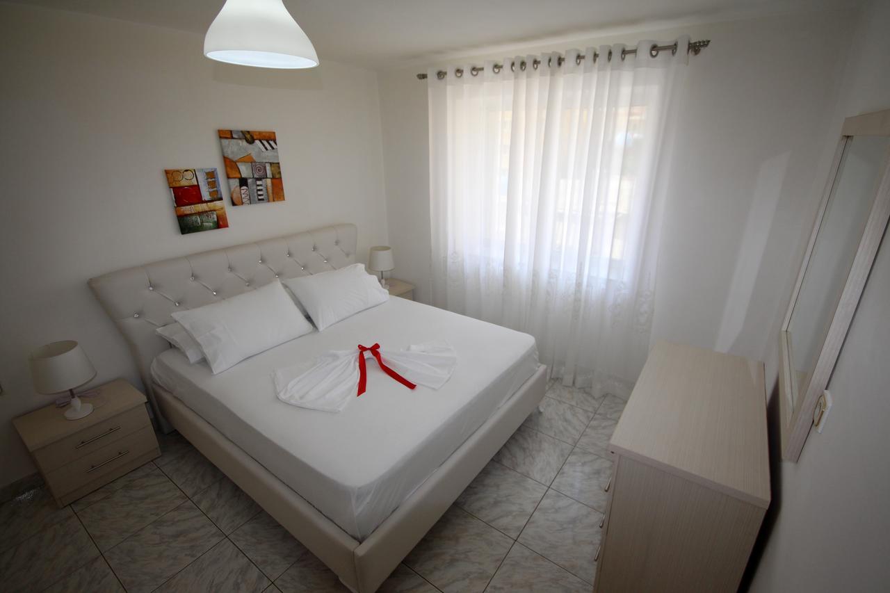 Cozy Apartment Sarande Bagian luar foto